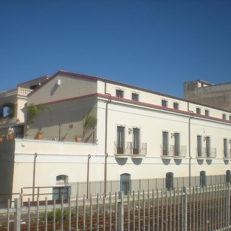 Palazzo Reginella Aparthotel Bovalino Marina Exterior foto