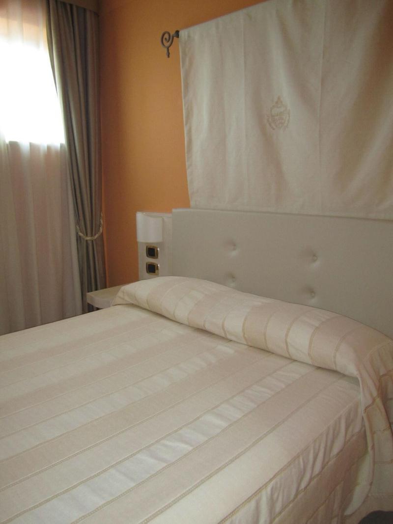 Palazzo Reginella Aparthotel Bovalino Marina Exterior foto